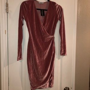 pink/ mauve velvet dress